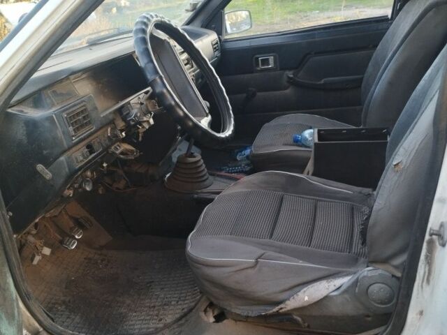 ИЖ Другая 2002 в Николаеве на Automoto.ua Белый ИЖ Другая, объемом двигателя 0 л и пробегом 55 тыс. км за 500 $, фото 5 на Automoto.ua