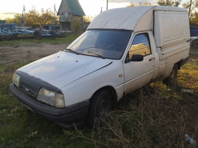 ИЖ Другая 2002 в Николаеве на Automoto.ua Белый ИЖ Другая, объемом двигателя 0 л и пробегом 55 тыс. км за 500 $, фото 2 на Automoto.ua