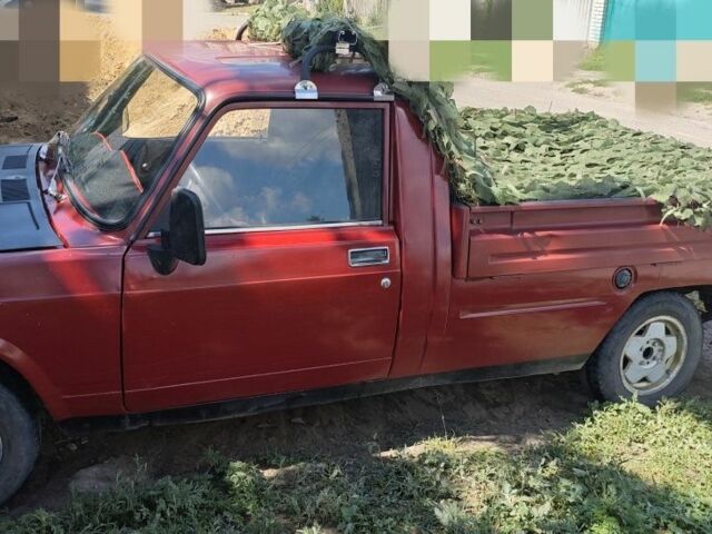 ИЖ Другая 2007 в Изюме на Automoto.ua Красный ИЖ Другая, объемом двигателя 1.6 л и пробегом 70 тыс. км за 954 $, фото 1 на Automoto.ua