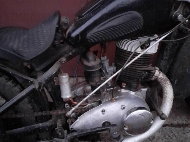 ИЖ Другая, объемом двигателя 0.35 л и пробегом 0 тыс. км за 1165 $, фото 5 на Automoto.ua
