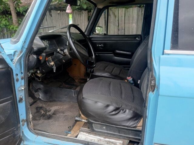 ИЖ Другая, объемом двигателя 2.3 л и пробегом 0 тыс. км за 400 $, фото 3 на Automoto.ua