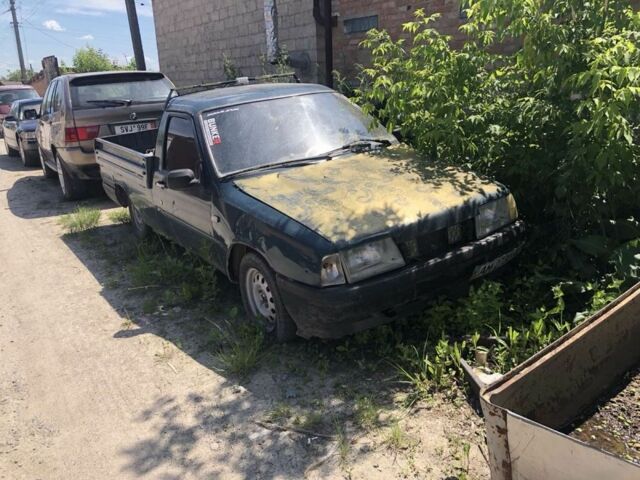 Зеленый ИЖ Другая, объемом двигателя 1.6 л и пробегом 200 тыс. км за 800 $, фото 7 на Automoto.ua