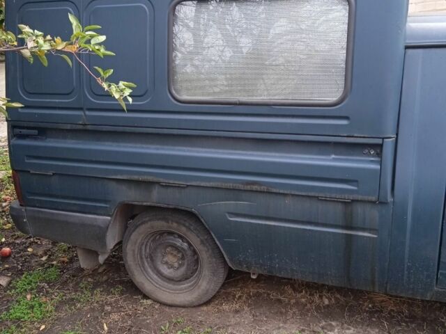 Зелений ІЖ Інша, об'ємом двигуна 1.6 л та пробігом 120 тис. км за 2200 $, фото 2 на Automoto.ua