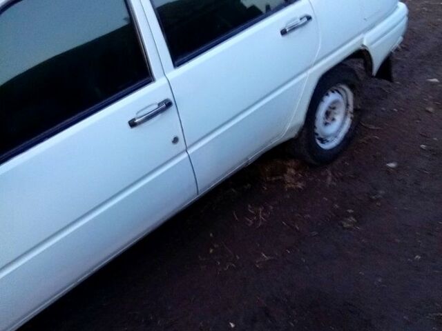 Білий ІЖ Ода, об'ємом двигуна 1.6 л та пробігом 170 тис. км за 570 $, фото 2 на Automoto.ua