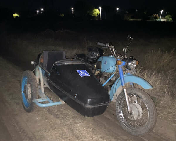 ИЖ Планета 3 1979 в Кропивницком (Кировограде) на Automoto.ua Синий ИЖ Планета 3, объемом двигателя 0.35 л и пробегом 34 тыс. км за 189 $, фото 1 на Automoto.ua