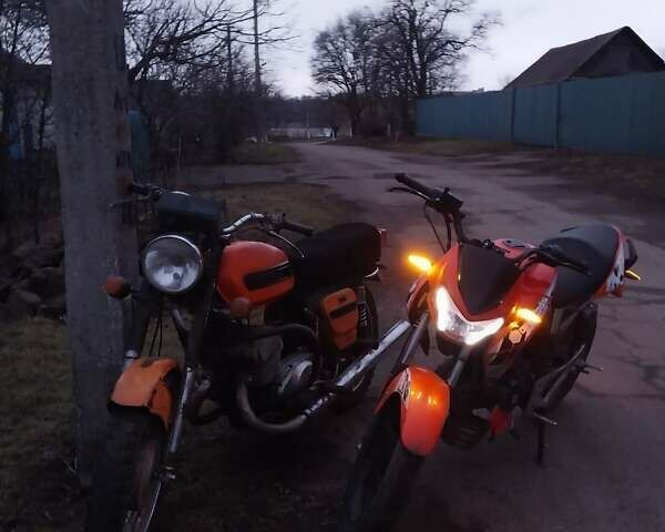 ИЖ Юпитер 5 1985 в Новоукраинке на Automoto.ua Оранжевый ИЖ Юпитер 5, объемом двигателя 0 л и пробегом 74 тыс. км за 240 $, фото 2 на Automoto.ua