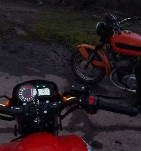 ИЖ Юпитер 5 1985 в Новоукраинке на Automoto.ua Оранжевый ИЖ Юпитер 5, объемом двигателя 0 л и пробегом 74 тыс. км за 240 $, фото 1 на Automoto.ua