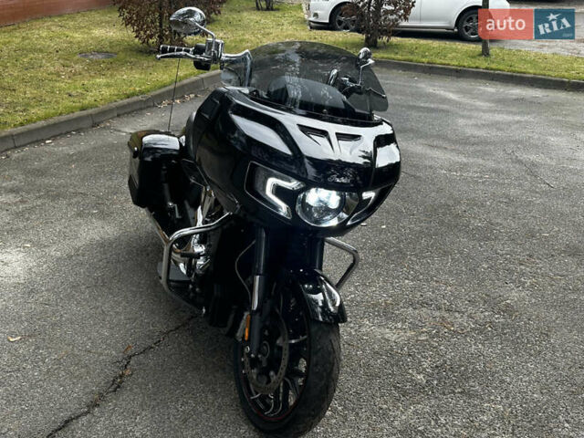 Черный Индиан Challenger, объемом двигателя 1.81 л и пробегом 18 тыс. км за 22000 $, фото 6 на Automoto.ua