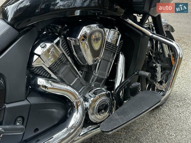 Черный Индиан Challenger, объемом двигателя 1.81 л и пробегом 18 тыс. км за 22000 $, фото 12 на Automoto.ua