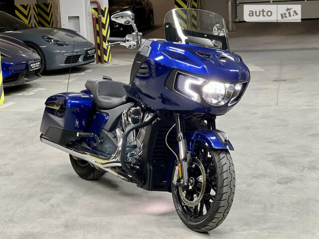 Синий Индиан Challenger, объемом двигателя 1.8 л и пробегом 11 тыс. км за 29900 $, фото 2 на Automoto.ua