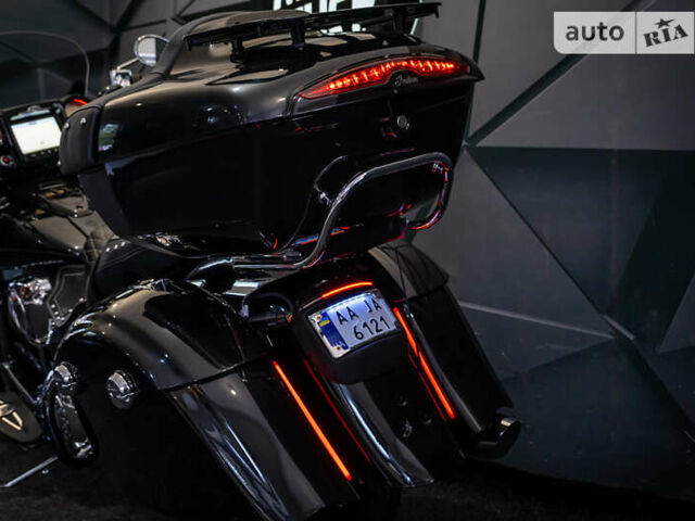 Черный Индиан Roadmaster, объемом двигателя 1.81 л и пробегом 22 тыс. км за 32000 $, фото 13 на Automoto.ua