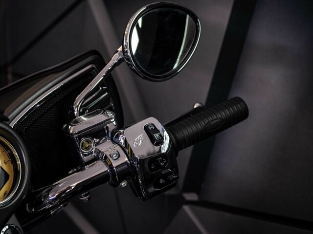 Индиан Roadmaster, объемом двигателя 1.81 л и пробегом 0 тыс. км за 35000 $, фото 19 на Automoto.ua