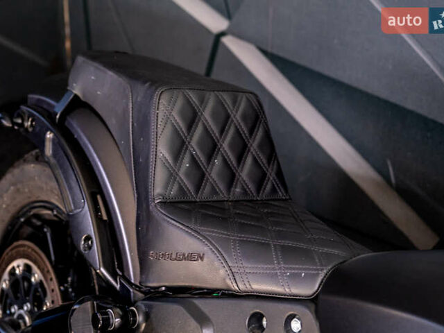 Черный Индиан Scout  Bobber , объемом двигателя 1.1 л и пробегом 19 тыс. км за 18000 $, фото 9 на Automoto.ua