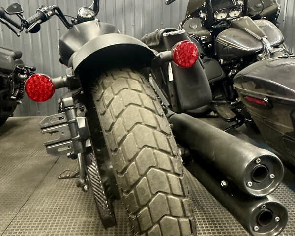 Черный Индиан Scout  Bobber , объемом двигателя 1.13 л и пробегом 3 тыс. км за 11900 $, фото 4 на Automoto.ua