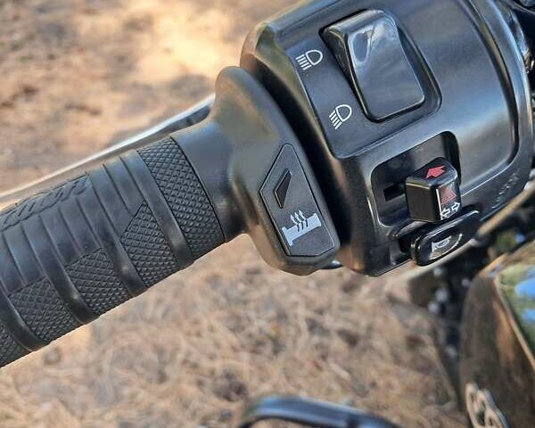 Черный Индиан Scout Sixty, объемом двигателя 1 л и пробегом 8 тыс. км за 12000 $, фото 4 на Automoto.ua