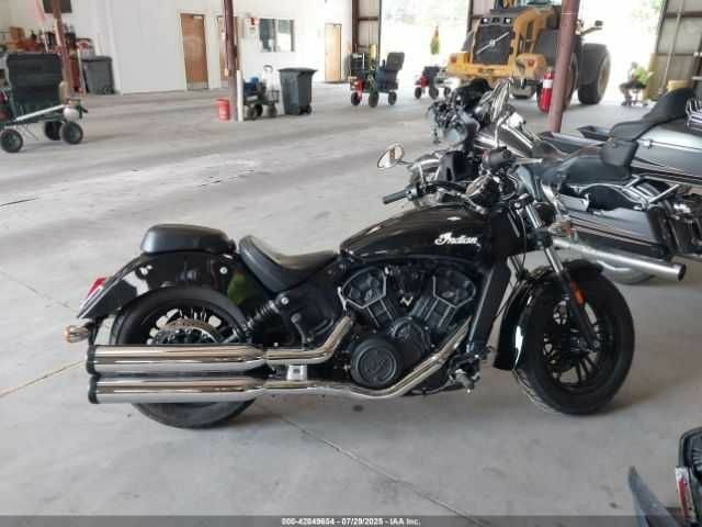 Индиан Scout Sixty, объемом двигателя 1 л и пробегом 0 тыс. км за 4000 $, фото 6 на Automoto.ua