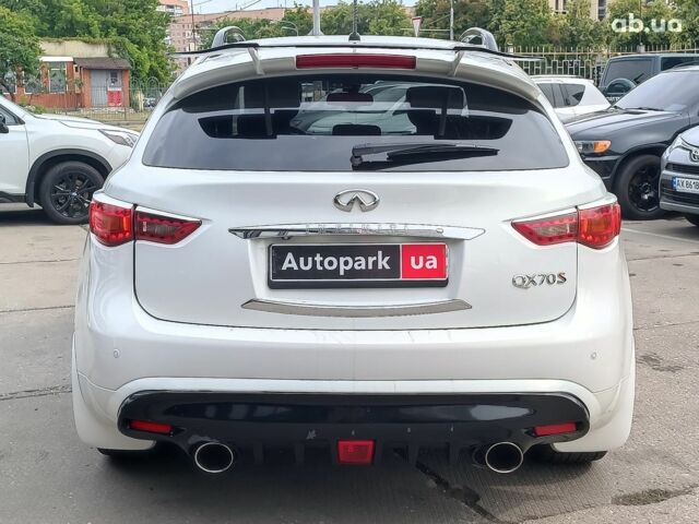 Белый Инфинити ФХ, объемом двигателя 3.7 л и пробегом 168 тыс. км за 18490 $, фото 8 на Automoto.ua