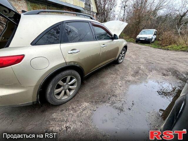 Бежевый Инфинити ФХ, объемом двигателя 3.5 л и пробегом 300 тыс. км за 6200 $, фото 3 на Automoto.ua