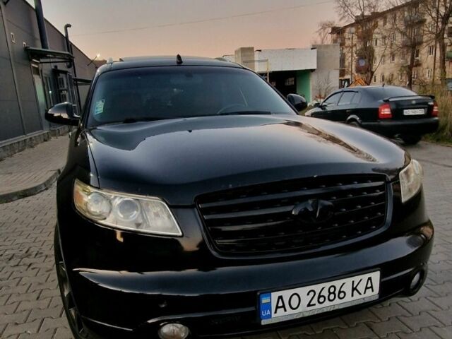 Черный Инфинити ФХ, объемом двигателя 4.5 л и пробегом 255 тыс. км за 6900 $, фото 1 на Automoto.ua