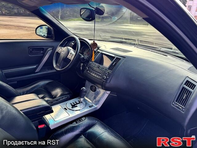 Черный Инфинити ФХ, объемом двигателя 3.5 л и пробегом 180 тыс. км за 7000 $, фото 5 на Automoto.ua