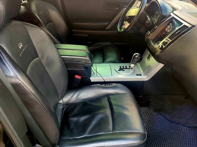 Чорний Інфініті ФХ, об'ємом двигуна 3.5 л та пробігом 0 тис. км за 8200 $, фото 7 на Automoto.ua