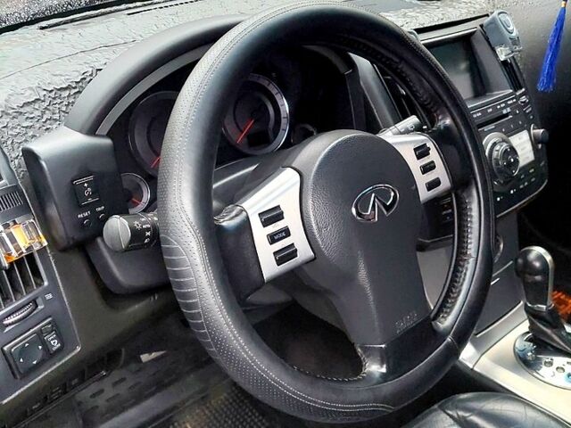 Черный Инфинити ФХ, объемом двигателя 3.5 л и пробегом 0 тыс. км за 10300 $, фото 6 на Automoto.ua