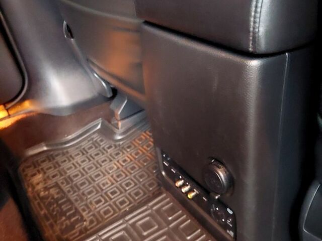 Черный Инфинити ФХ, объемом двигателя 3.5 л и пробегом 0 тыс. км за 10300 $, фото 8 на Automoto.ua