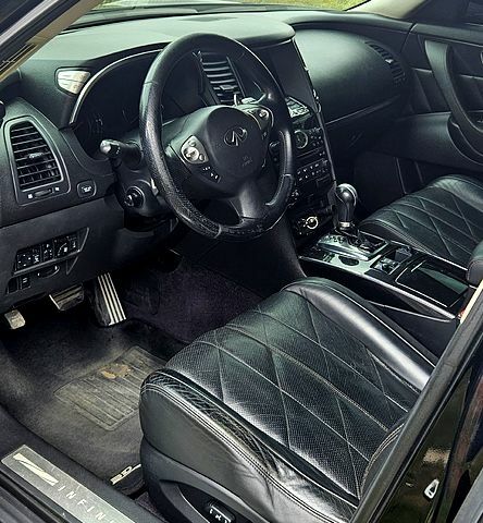 Черный Инфинити ФХ, объемом двигателя 3.5 л и пробегом 303 тыс. км за 13000 $, фото 5 на Automoto.ua