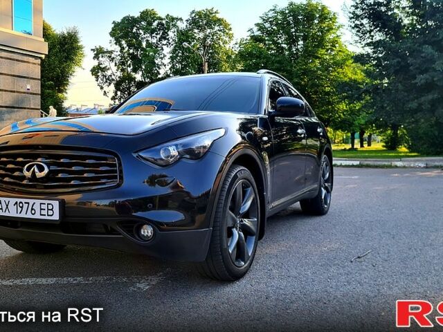 Черный Инфинити ФХ, объемом двигателя 3.5 л и пробегом 190 тыс. км за 14900 $, фото 1 на Automoto.ua