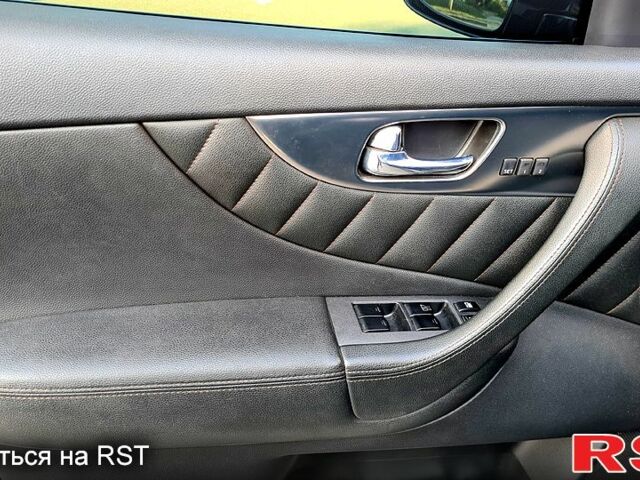 Черный Инфинити ФХ, объемом двигателя 3.5 л и пробегом 190 тыс. км за 14900 $, фото 13 на Automoto.ua