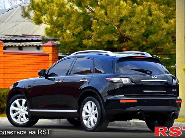 Черный Инфинити ФХ, объемом двигателя 35 л и пробегом 132 тыс. км за 10200 $, фото 1 на Automoto.ua