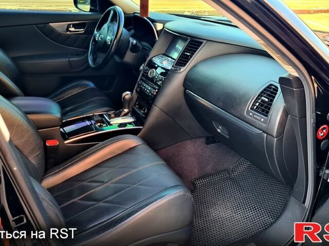 Черный Инфинити ФХ, объемом двигателя 3.5 л и пробегом 190 тыс. км за 14900 $, фото 11 на Automoto.ua