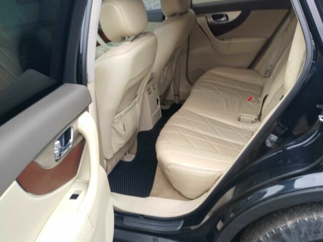 Інфініті ФХ 2010 у Полтаві на Automoto.ua Чорний Інфініті ФХ, об'ємом двигуна 5 л та пробігом 170 тис. км за 11800 $, фото 3 на Automoto.ua