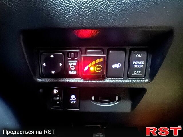 Черный Инфинити ФХ, объемом двигателя 3.5 л и пробегом 142 тыс. км за 13800 $, фото 11 на Automoto.ua