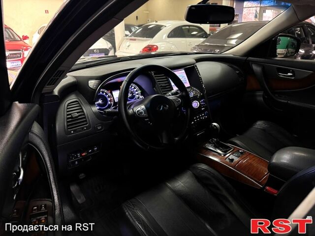 Черный Инфинити ФХ, объемом двигателя 3.5 л и пробегом 142 тыс. км за 13800 $, фото 7 на Automoto.ua