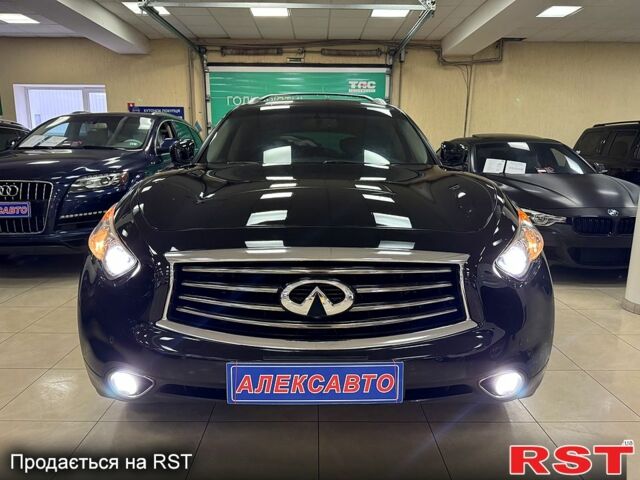 Черный Инфинити ФХ, объемом двигателя 3.5 л и пробегом 142 тыс. км за 13800 $, фото 5 на Automoto.ua