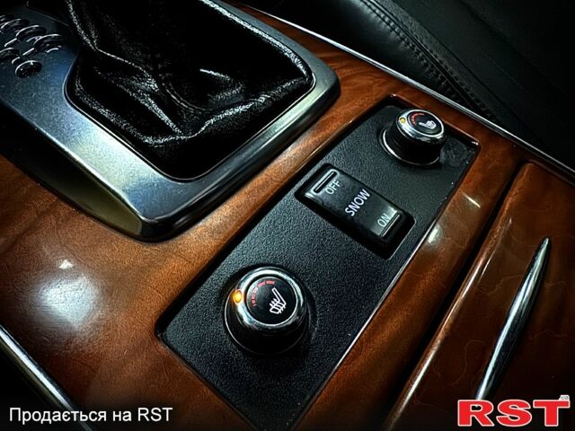 Черный Инфинити ФХ, объемом двигателя 3.5 л и пробегом 142 тыс. км за 13800 $, фото 10 на Automoto.ua