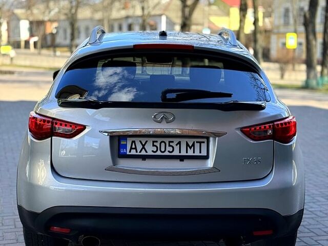Сірий Інфініті ФХ, об'ємом двигуна 3.5 л та пробігом 150 тис. км за 11999 $, фото 4 на Automoto.ua