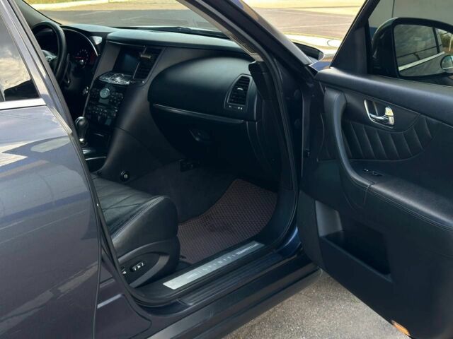 Синий Инфинити ФХ, объемом двигателя 3.5 л и пробегом 190 тыс. км за 11500 $, фото 14 на Automoto.ua