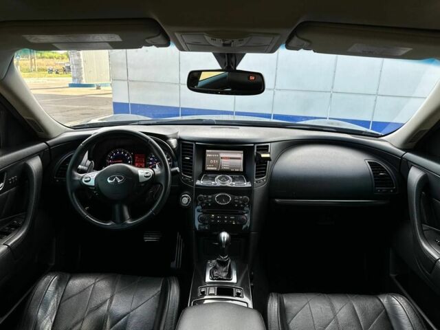 Синий Инфинити ФХ, объемом двигателя 3.5 л и пробегом 190 тыс. км за 11500 $, фото 15 на Automoto.ua