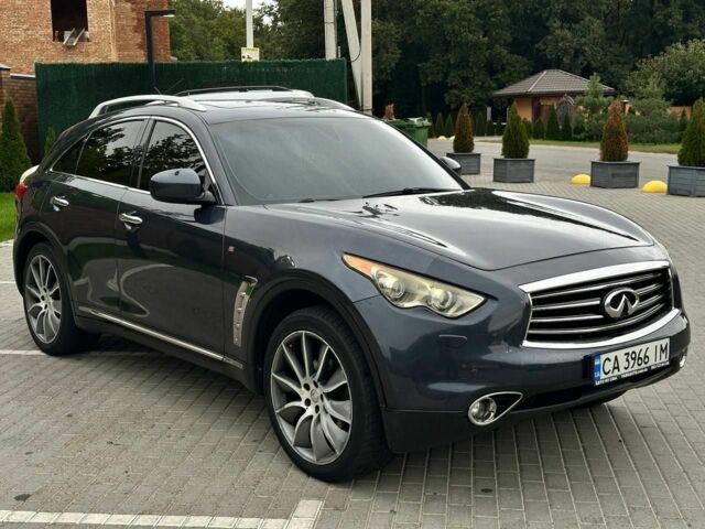 Синий Инфинити ФХ, объемом двигателя 3.5 л и пробегом 190 тыс. км за 11500 $, фото 4 на Automoto.ua