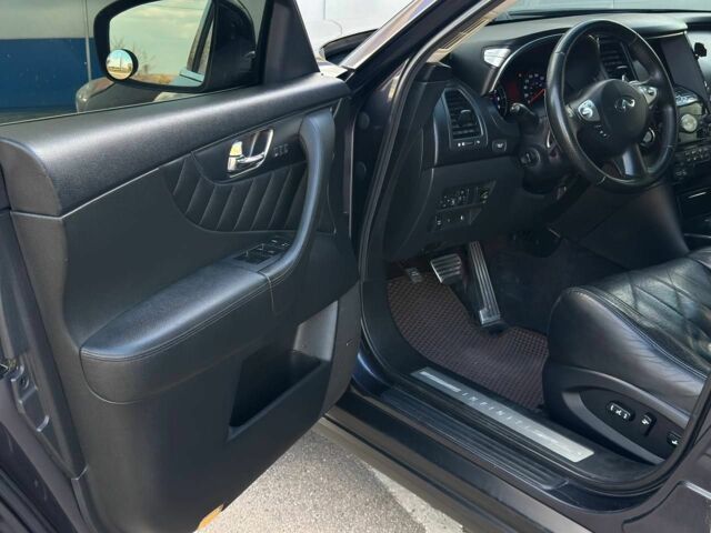 Синий Инфинити ФХ, объемом двигателя 3.5 л и пробегом 190 тыс. км за 11500 $, фото 17 на Automoto.ua