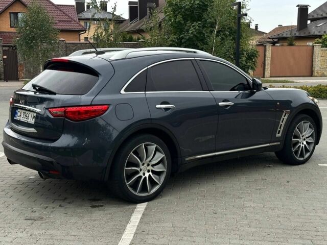 Синий Инфинити ФХ, объемом двигателя 3.5 л и пробегом 190 тыс. км за 11500 $, фото 5 на Automoto.ua