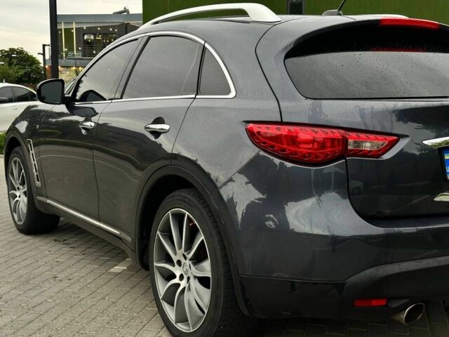 Синий Инфинити ФХ, объемом двигателя 3.5 л и пробегом 190 тыс. км за 11500 $, фото 2 на Automoto.ua