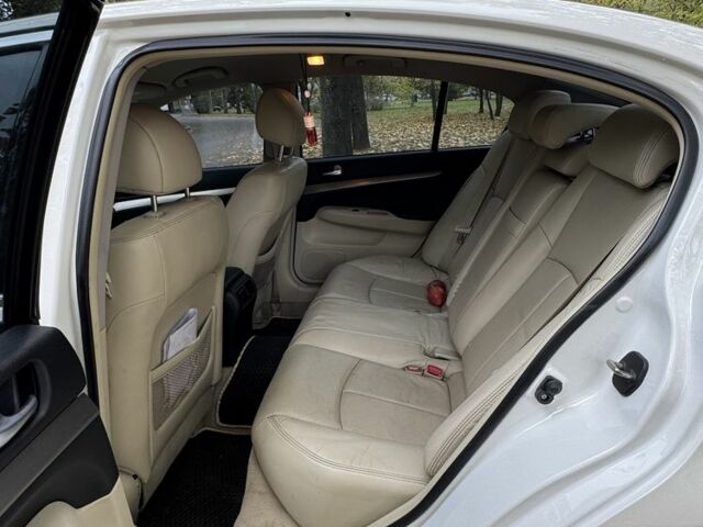 Білий Інфініті Г, об'ємом двигуна 2.5 л та пробігом 208 тис. км за 9700 $, фото 6 на Automoto.ua