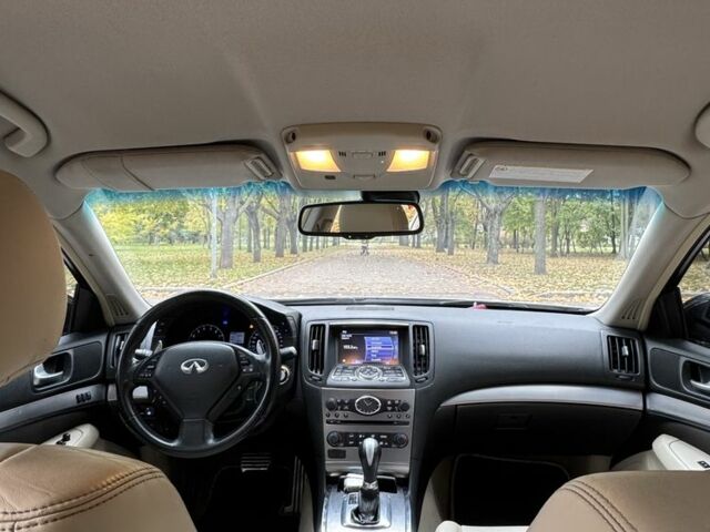 Білий Інфініті Г, об'ємом двигуна 2.5 л та пробігом 208 тис. км за 9700 $, фото 7 на Automoto.ua