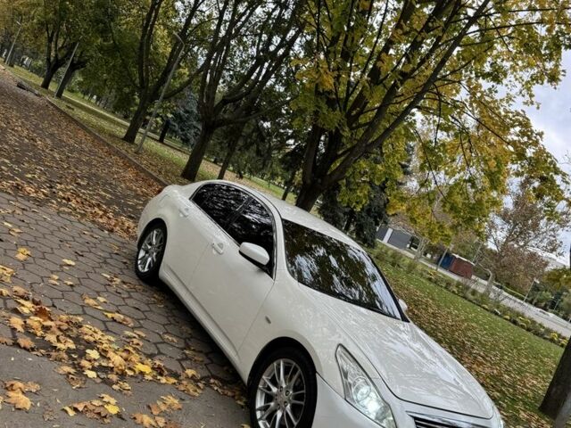 Білий Інфініті Г, об'ємом двигуна 2.5 л та пробігом 208 тис. км за 9700 $, фото 2 на Automoto.ua