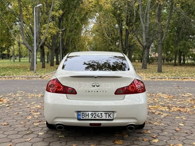 Білий Інфініті Г, об'ємом двигуна 2.5 л та пробігом 208 тис. км за 9700 $, фото 4 на Automoto.ua