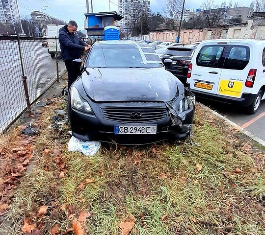 Черный Инфинити Г, объемом двигателя 3.7 л и пробегом 0 тыс. км за 7000 $, фото 1 на Automoto.ua