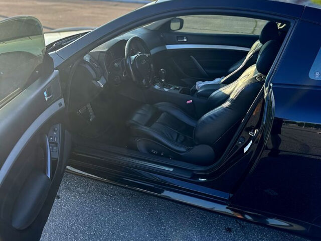 Чорний Інфініті Г, об'ємом двигуна 3.7 л та пробігом 170 тис. км за 8700 $, фото 6 на Automoto.ua